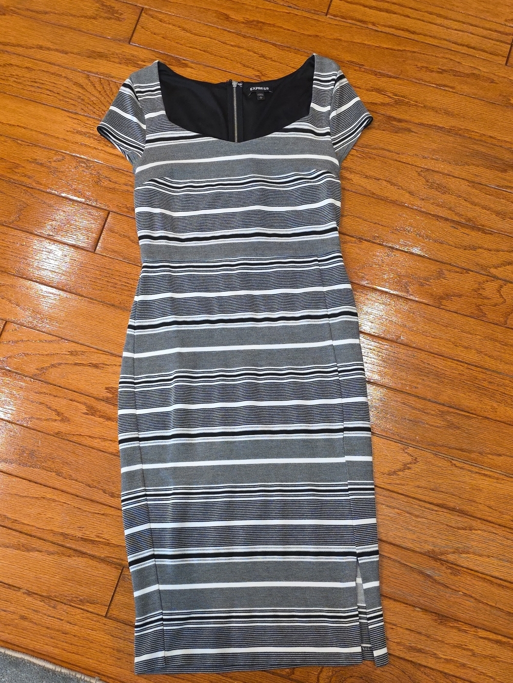 Express Gray & White Striped Midi Dress